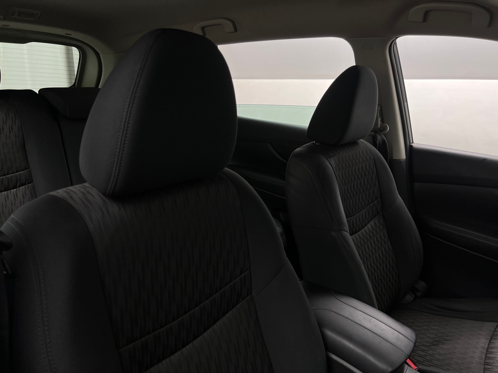 Thumbnail: 2017 Nissan Rogue - 2