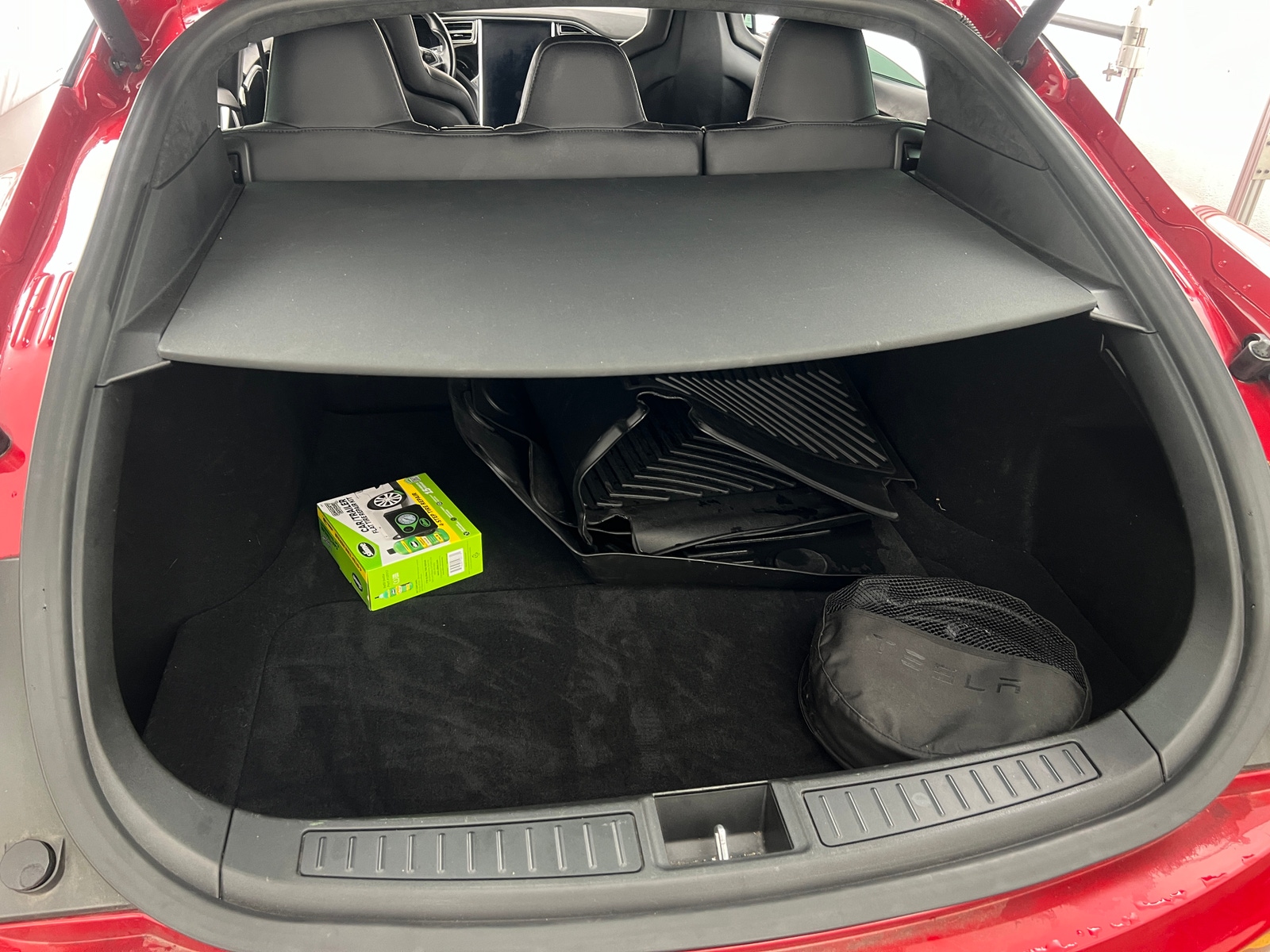 Thumbnail: 2015 Tesla Model S - 6