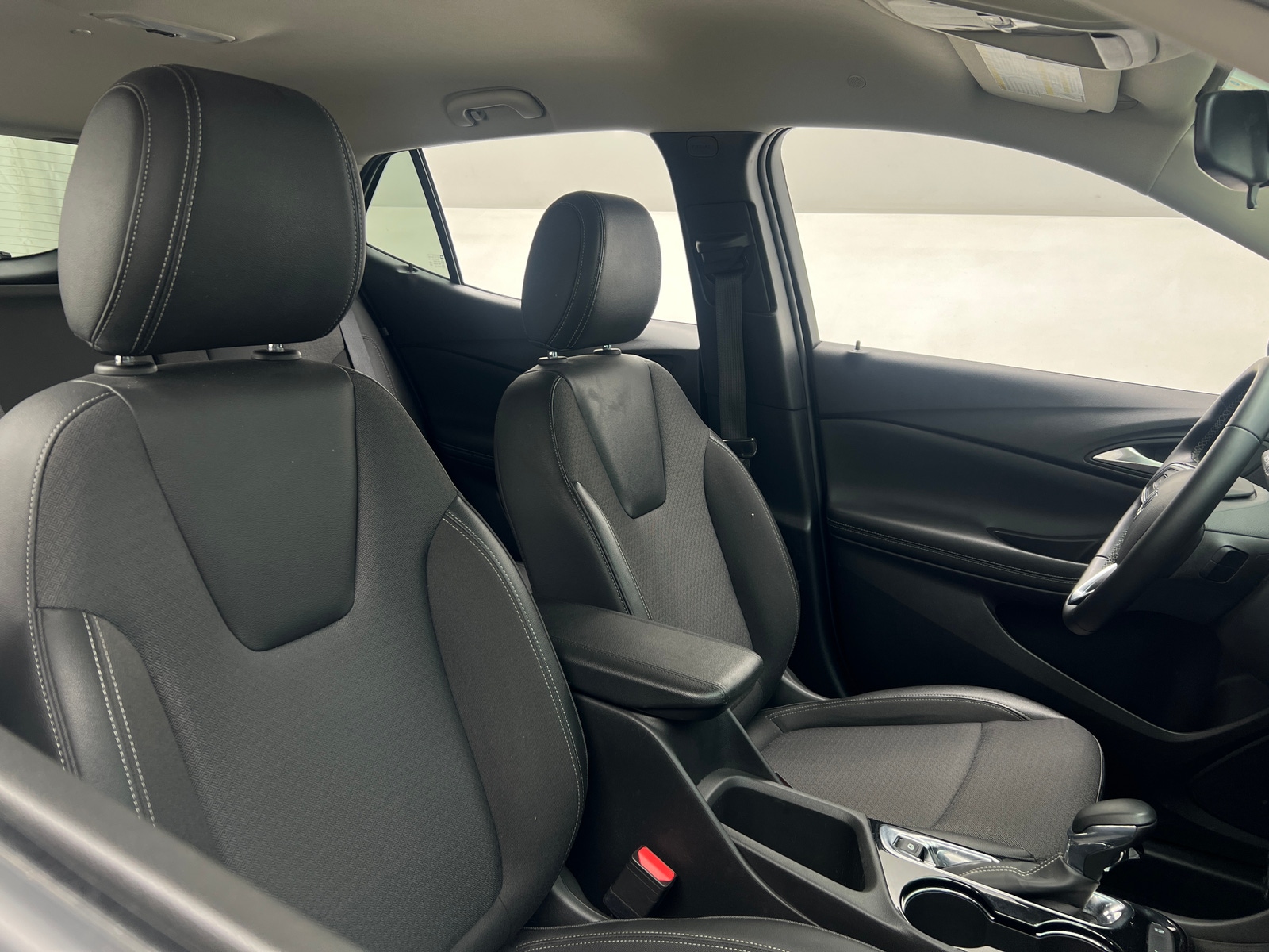 Thumbnail: 2025 Buick Encore GX - 2