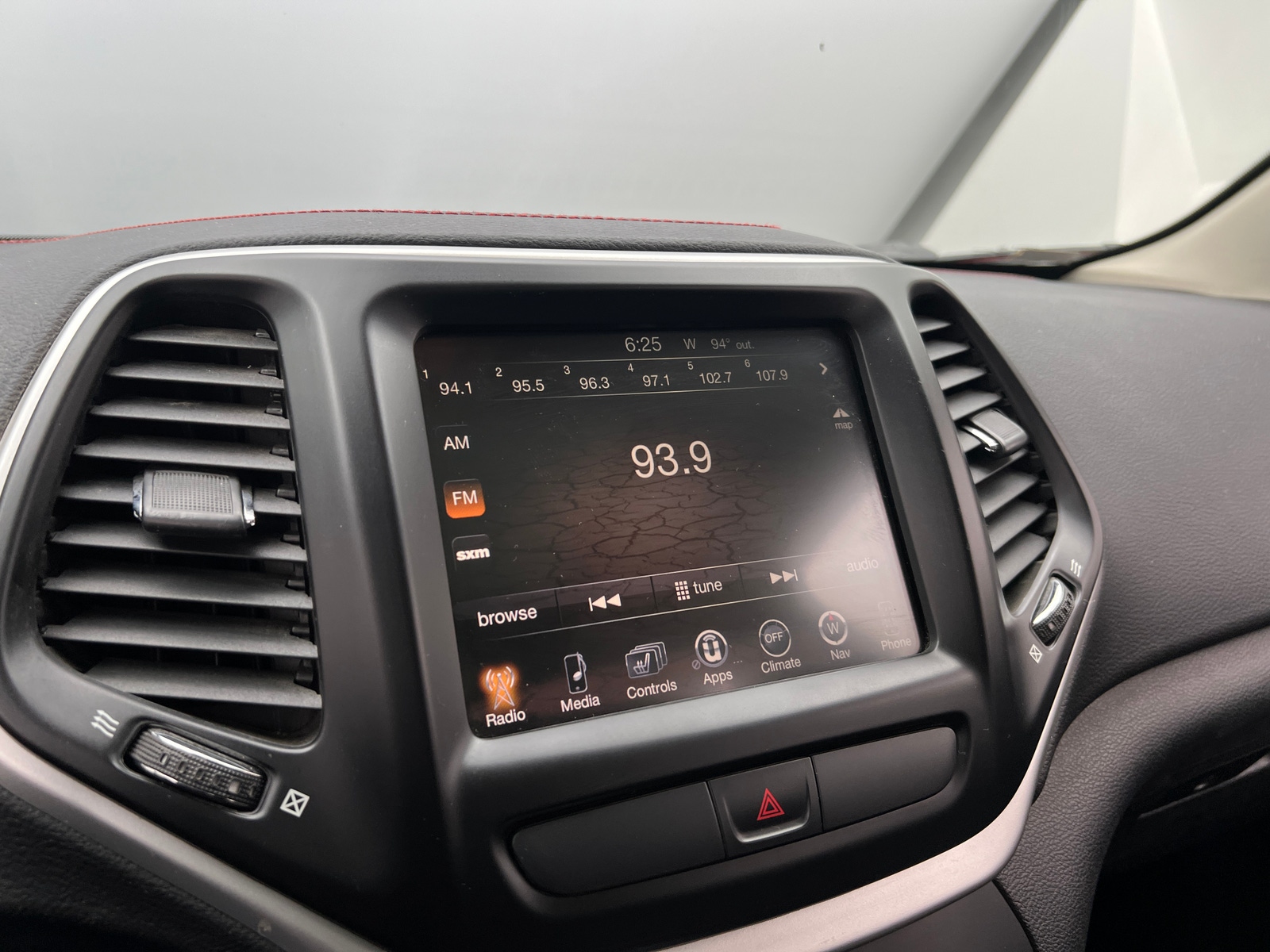 Thumbnail: 2016 Jeep Cherokee - 4