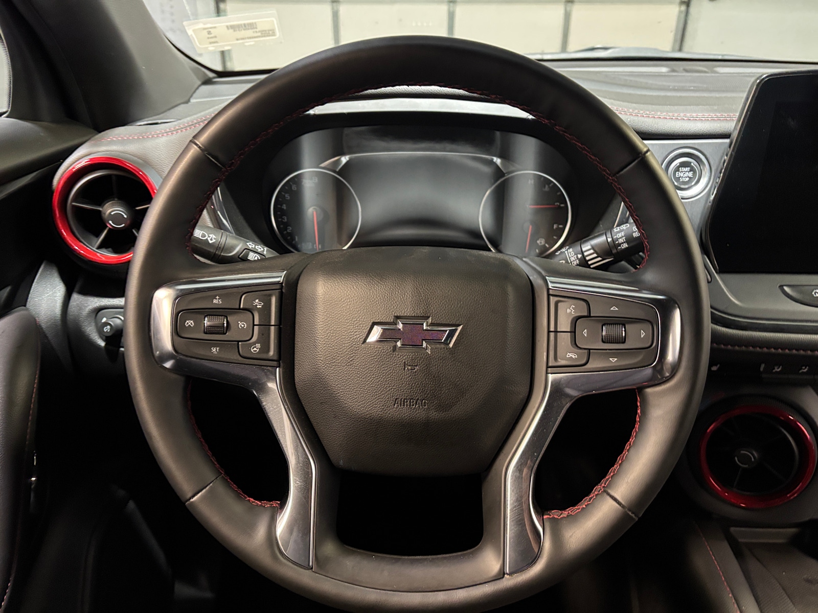 Thumbnail: 2025 Chevrolet Blazer - 4