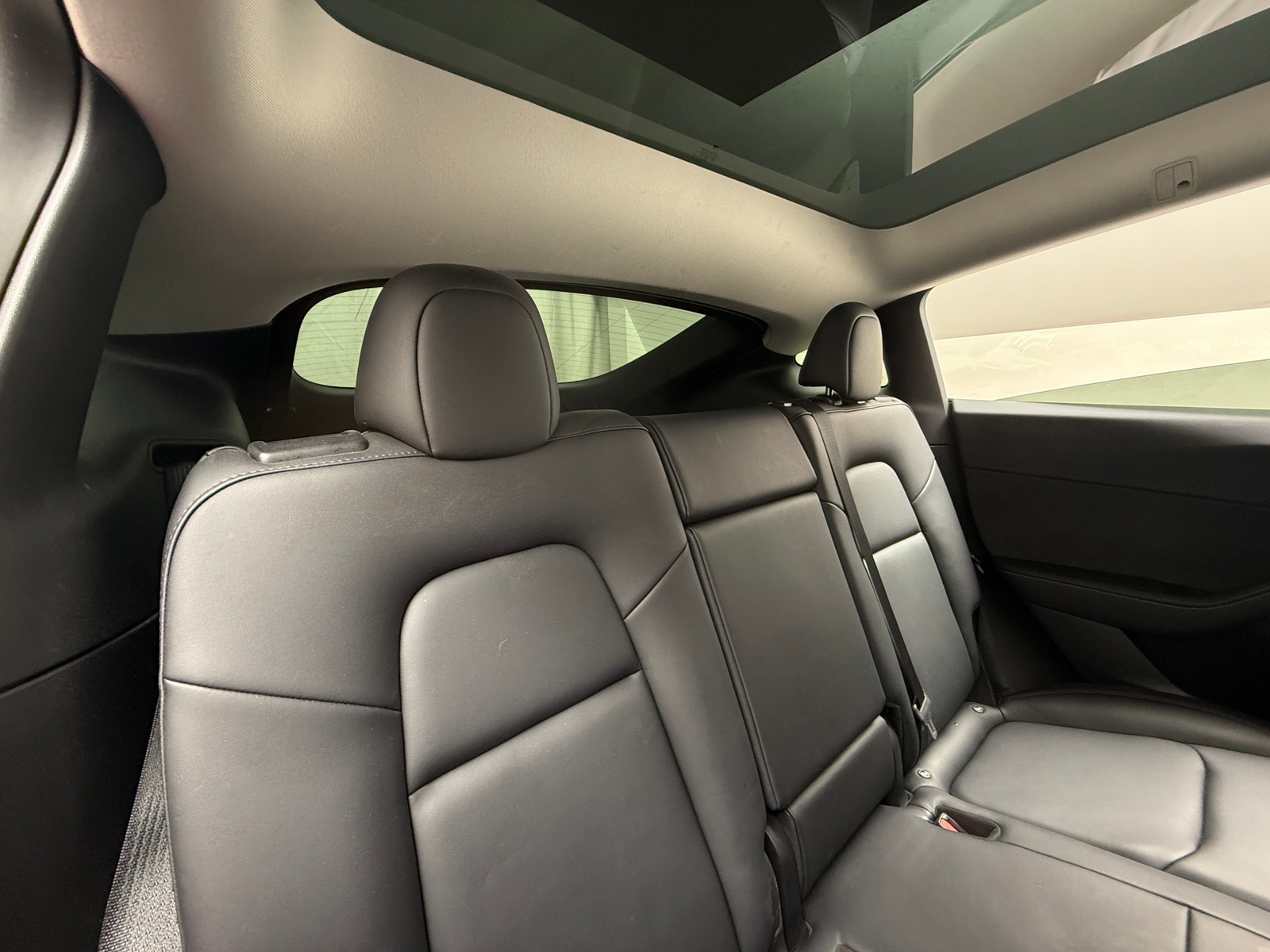 Thumbnail: 2022 Tesla Model Y - 5