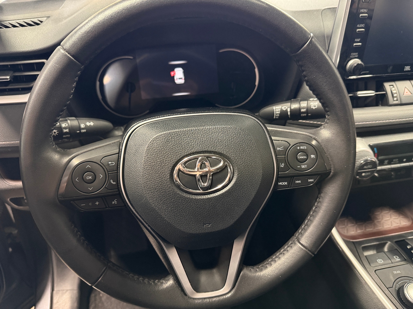 Thumbnail: 2021 Toyota RAV4 - 4