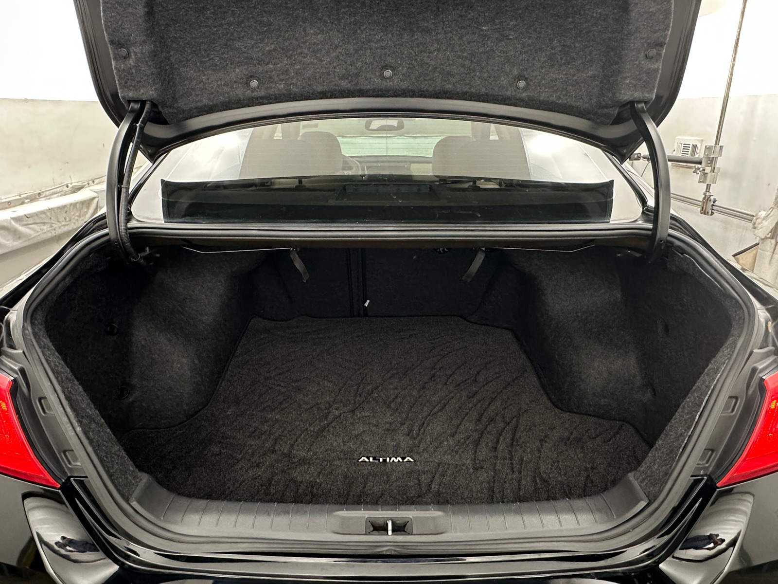 Thumbnail: 2016 Nissan Altima - 6