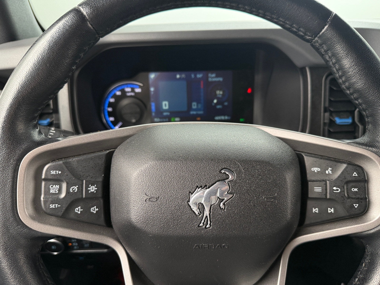 Thumbnail: 2022 Ford Bronco - 5