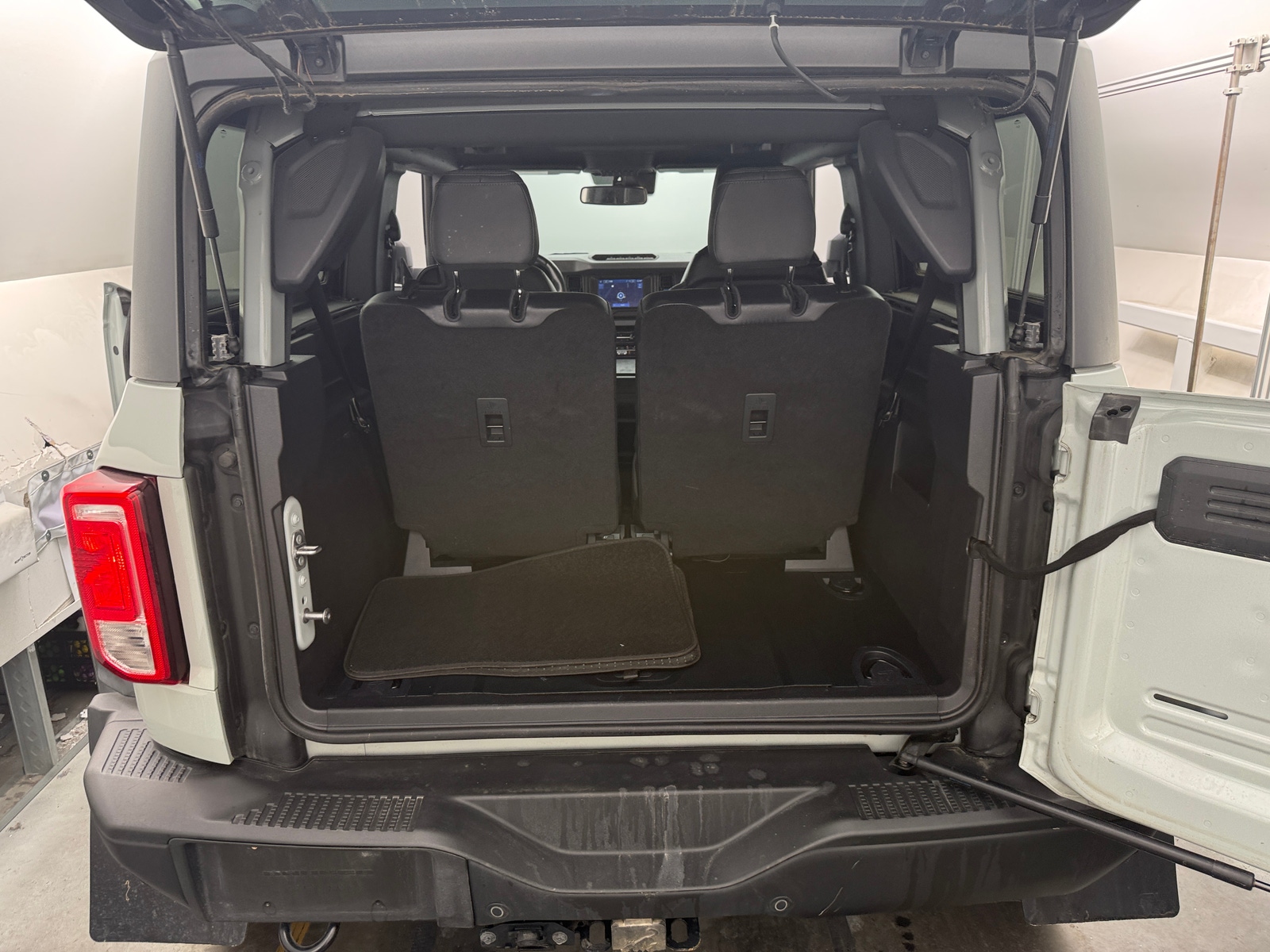 Thumbnail: 2022 Ford Bronco - 7