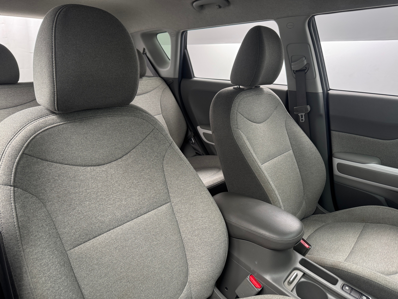 Thumbnail: 2017 Kia Soul EV - 2