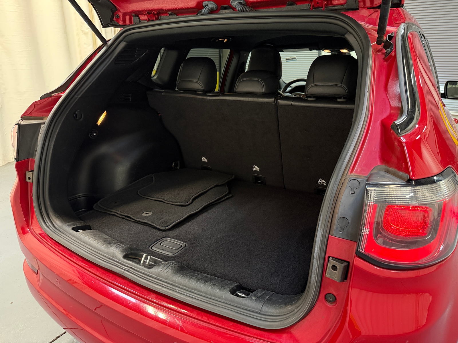 Thumbnail: 2023 Jeep Compass - 6