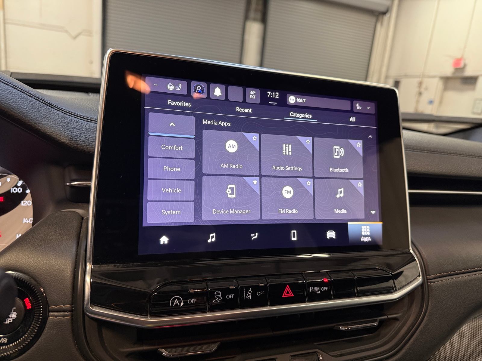 Thumbnail: 2023 Jeep Compass - 3