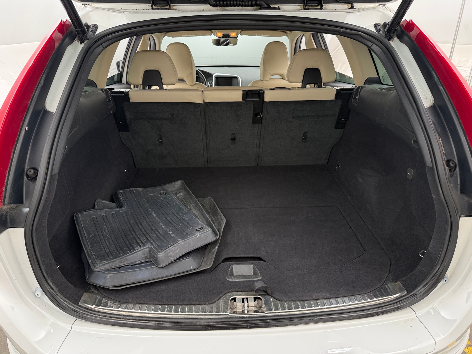 Thumbnail: 2016 Volvo XC60 - 6