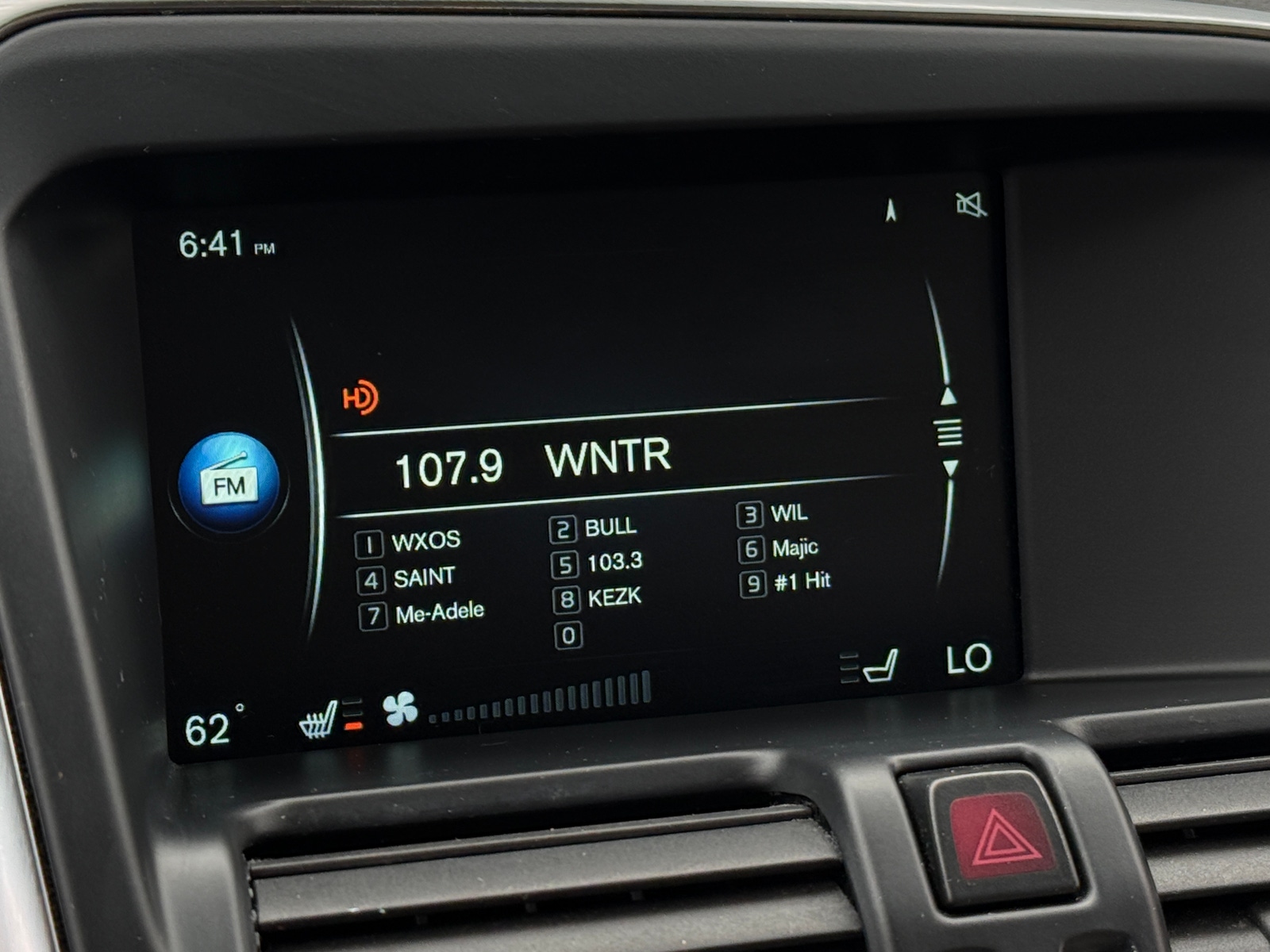 Thumbnail: 2016 Volvo XC60 - 3