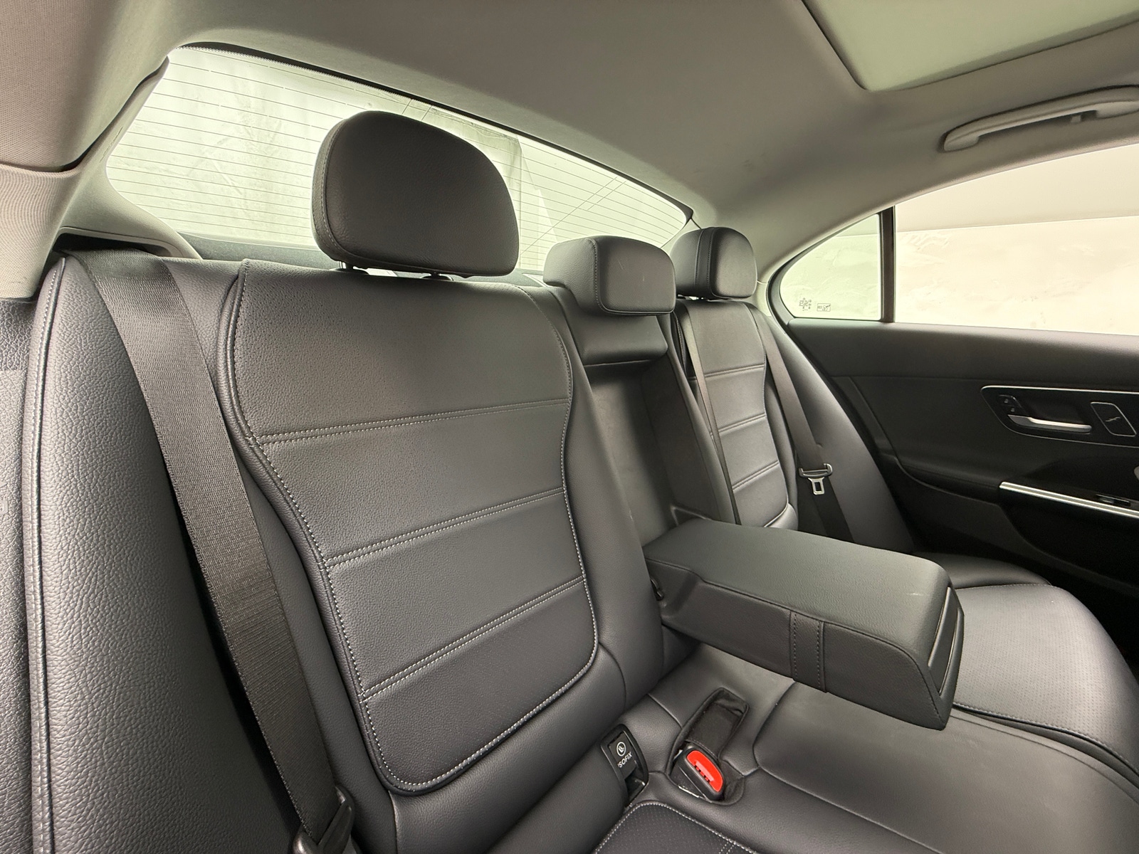 Thumbnail: 2023 Mercedes-Benz C-Class - 5