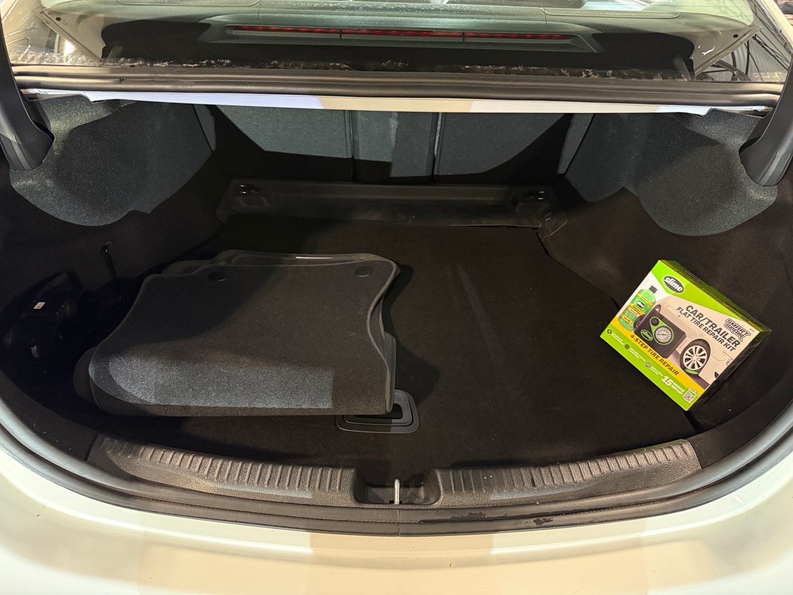 Thumbnail: 2023 Mercedes-Benz C-Class - 6