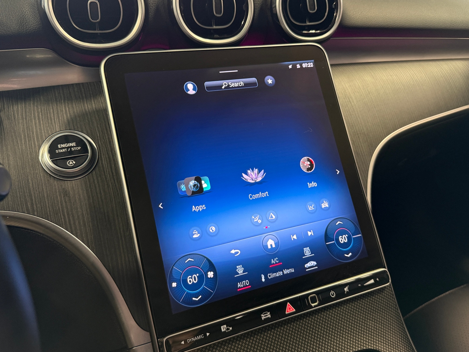 Thumbnail: 2023 Mercedes-Benz C-Class - 3