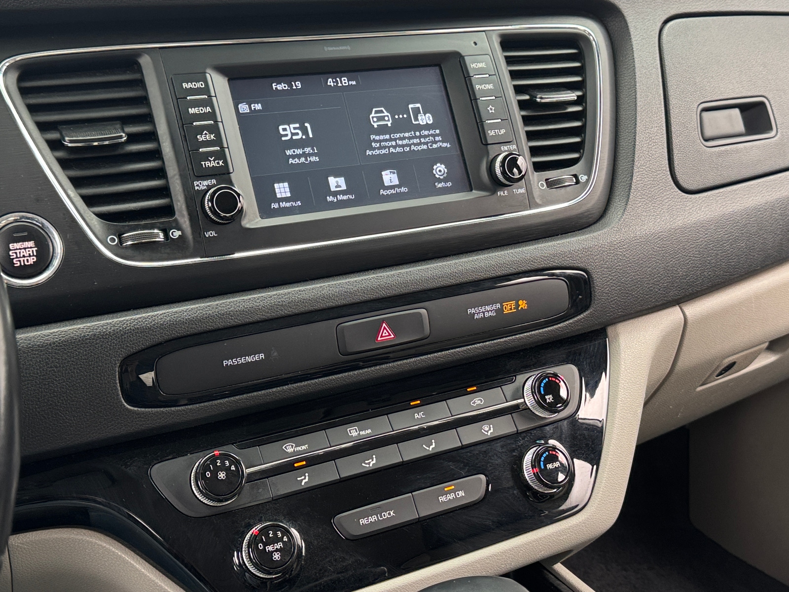 Thumbnail: 2019 Kia Sedona - 3