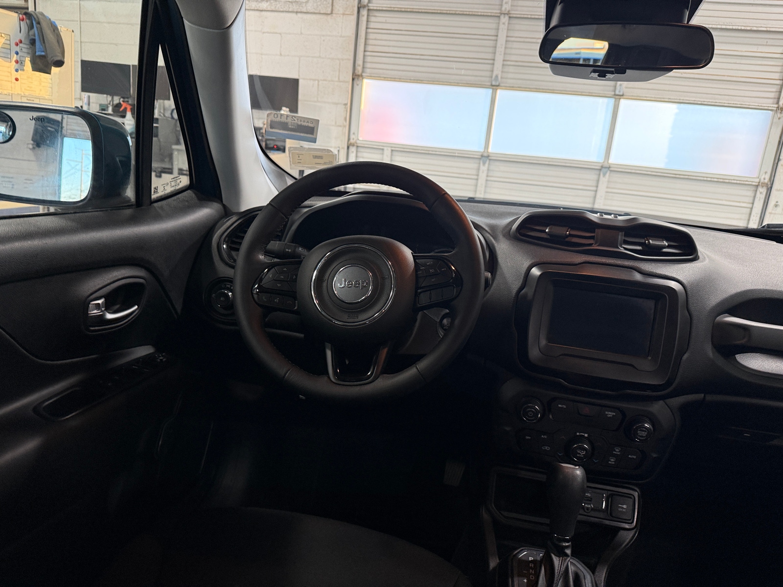 Thumbnail: 2020 Jeep Renegade - 5