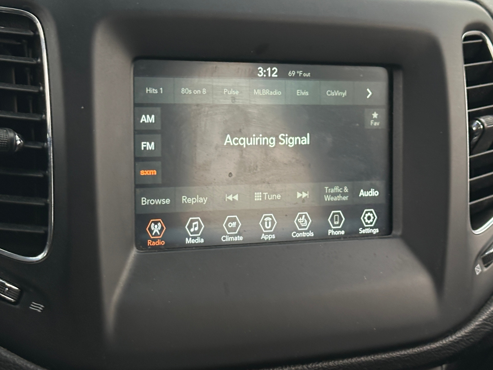 Thumbnail: 2020 Jeep Compass - 4