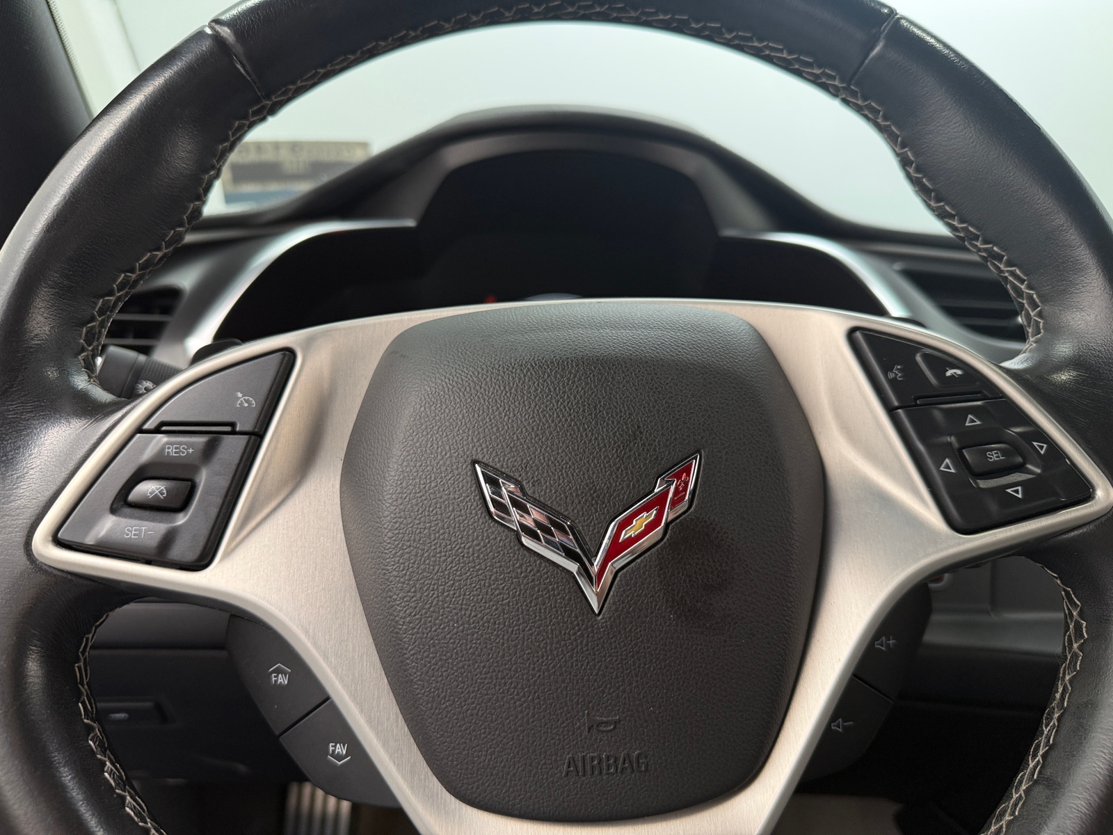 Thumbnail: 2014 Chevrolet Corvette - 3