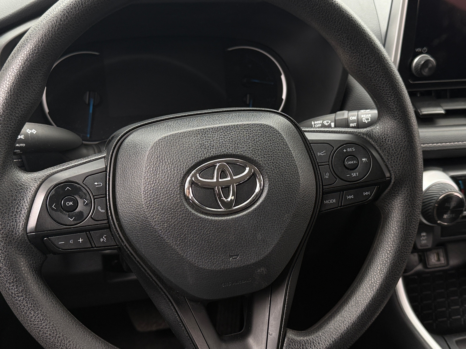 Thumbnail: 2025 Toyota RAV4 - 5