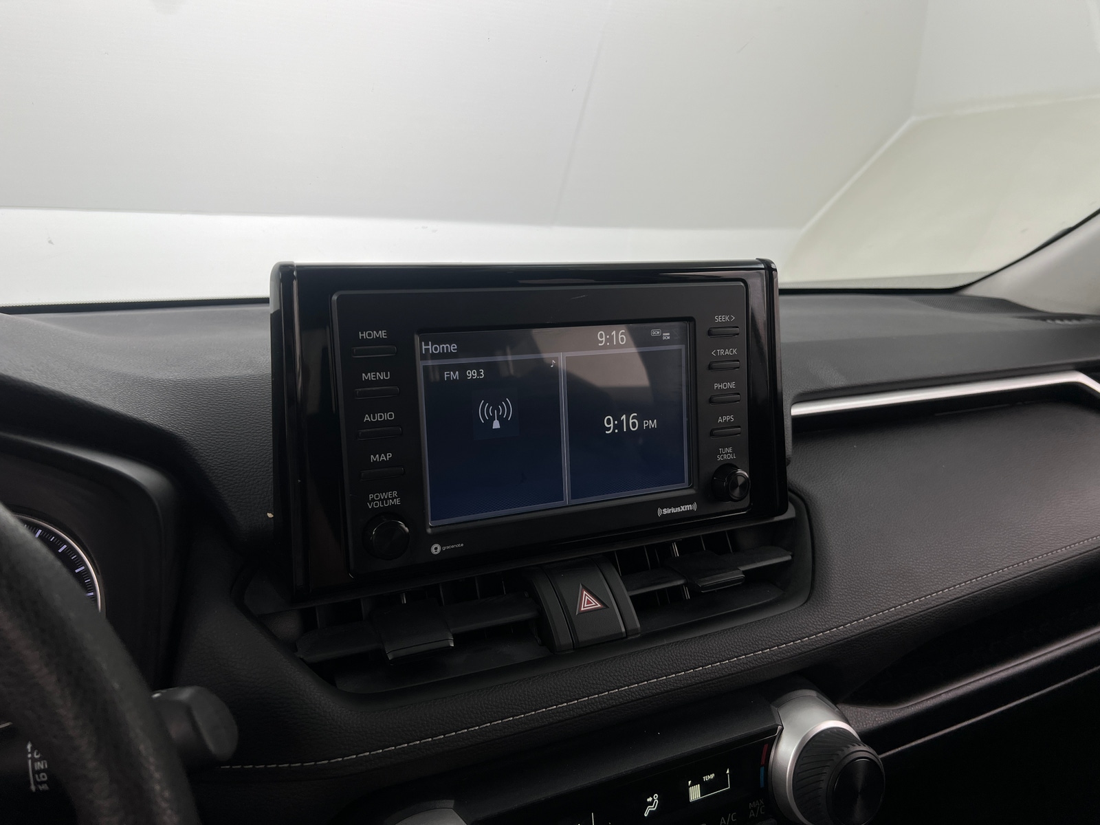 Thumbnail: 2022 Toyota RAV4 - 4