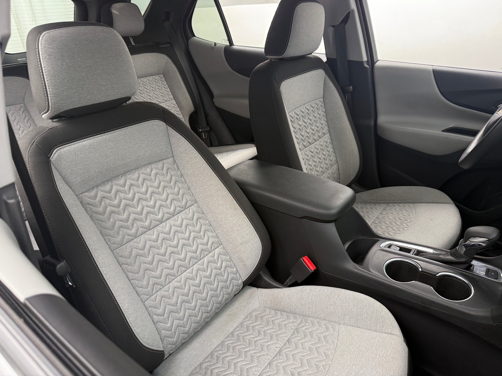 Thumbnail: 2022 Chevrolet Equinox - 2