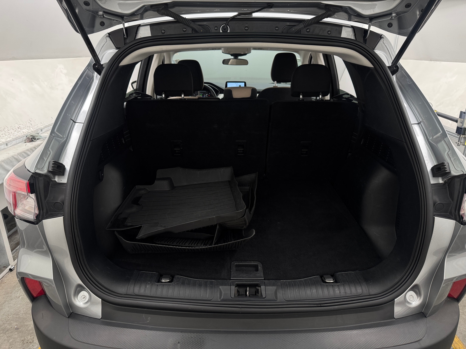 Thumbnail: 2021 Ford Escape - 7