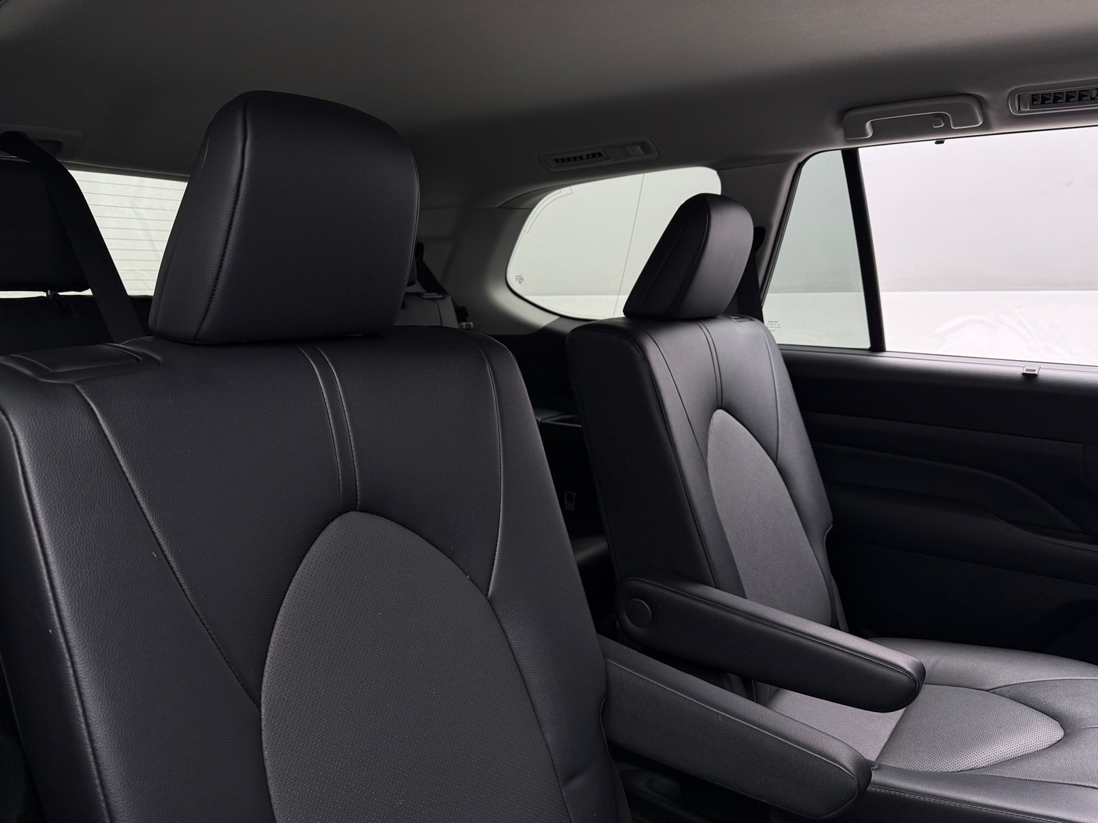 Thumbnail: 2024 Toyota Grand Highlander - 5