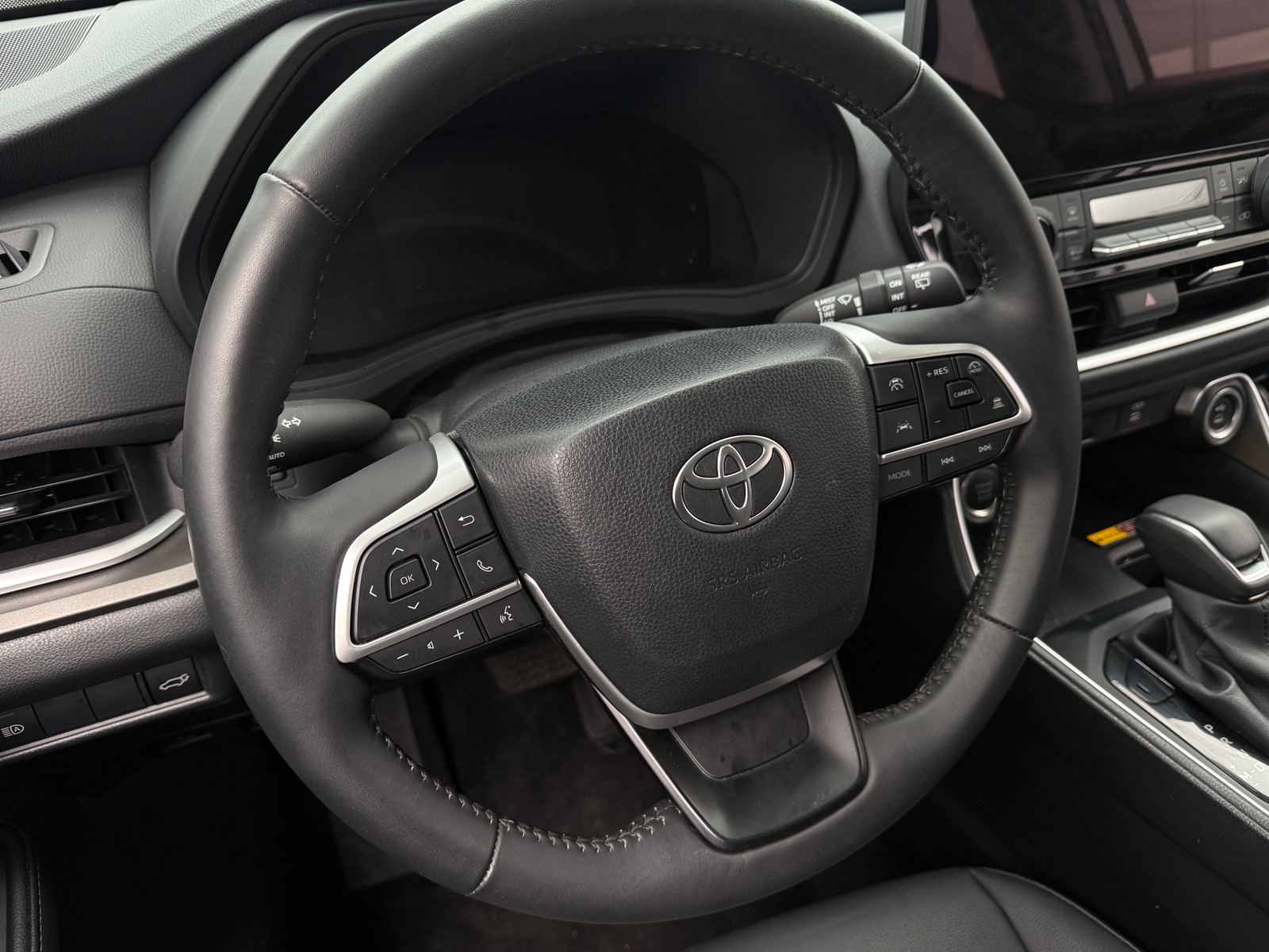 Thumbnail: 2024 Toyota Grand Highlander - 4