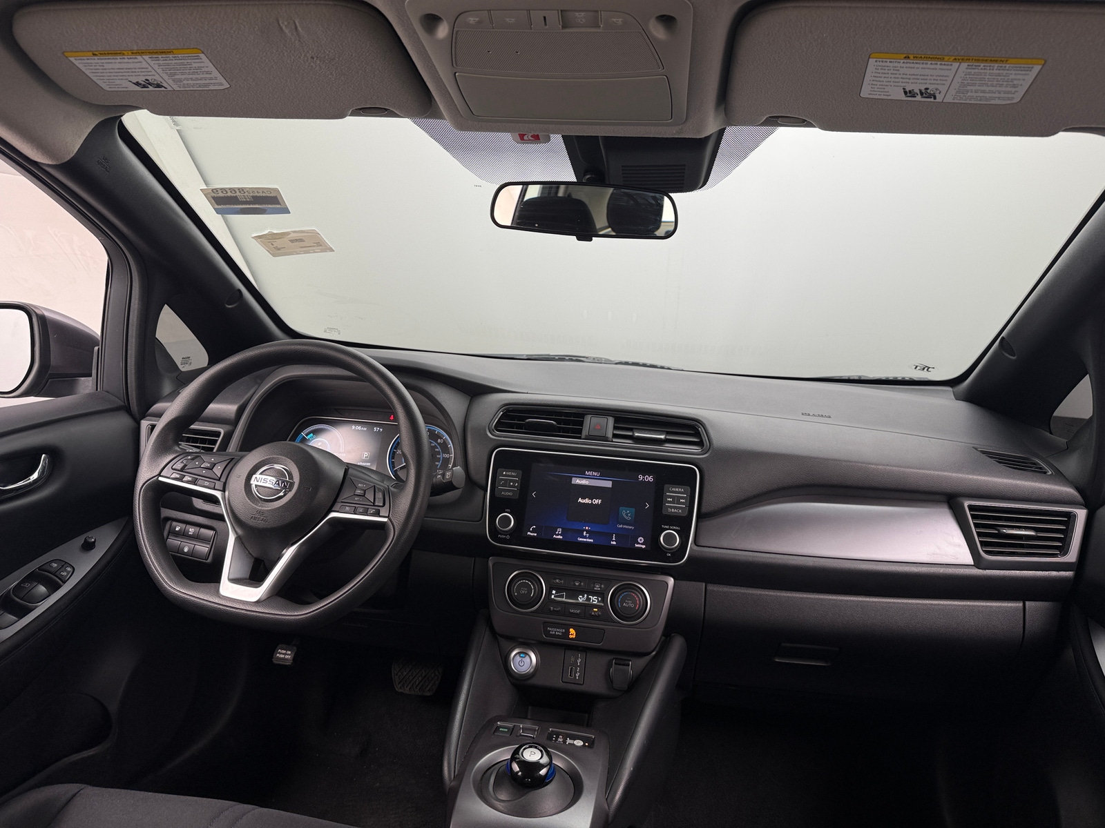 Thumbnail: 2021 Nissan Leaf - 3