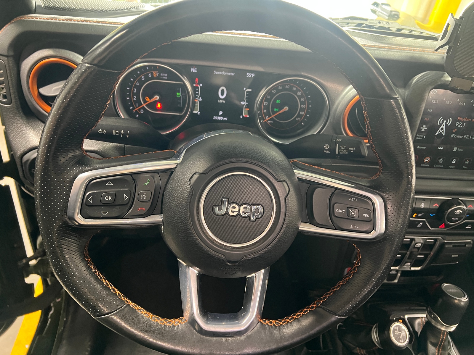 Thumbnail: 2023 Jeep Gladiator - 5