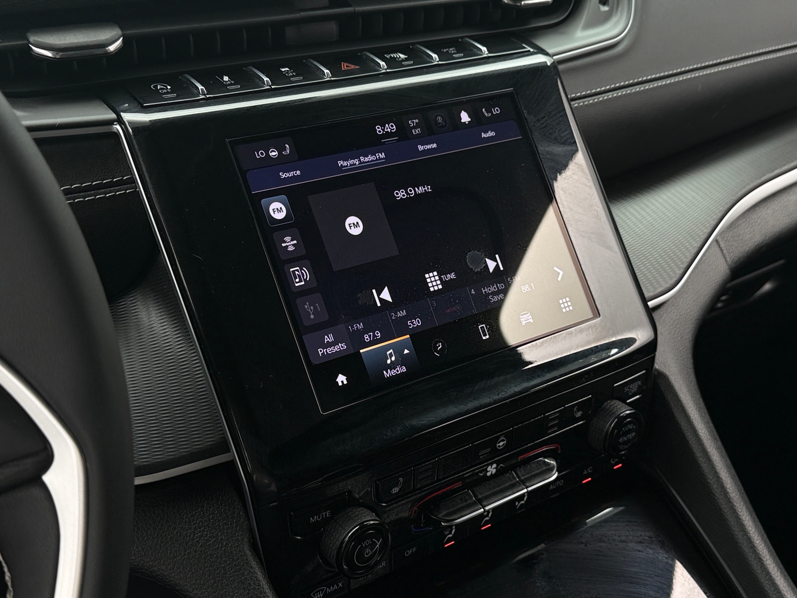 Thumbnail: 2023 Jeep Grand Cherokee - 3