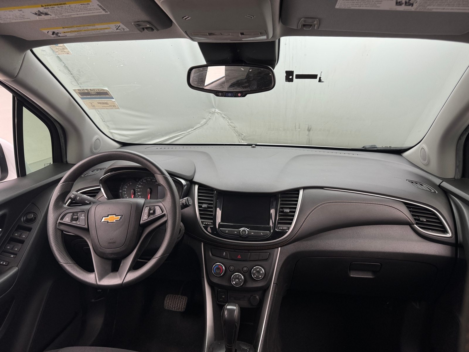 Thumbnail: 2021 Chevrolet Trax - 3