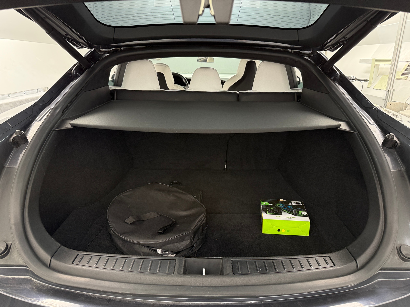 Thumbnail: 2019 Tesla Model S - 6