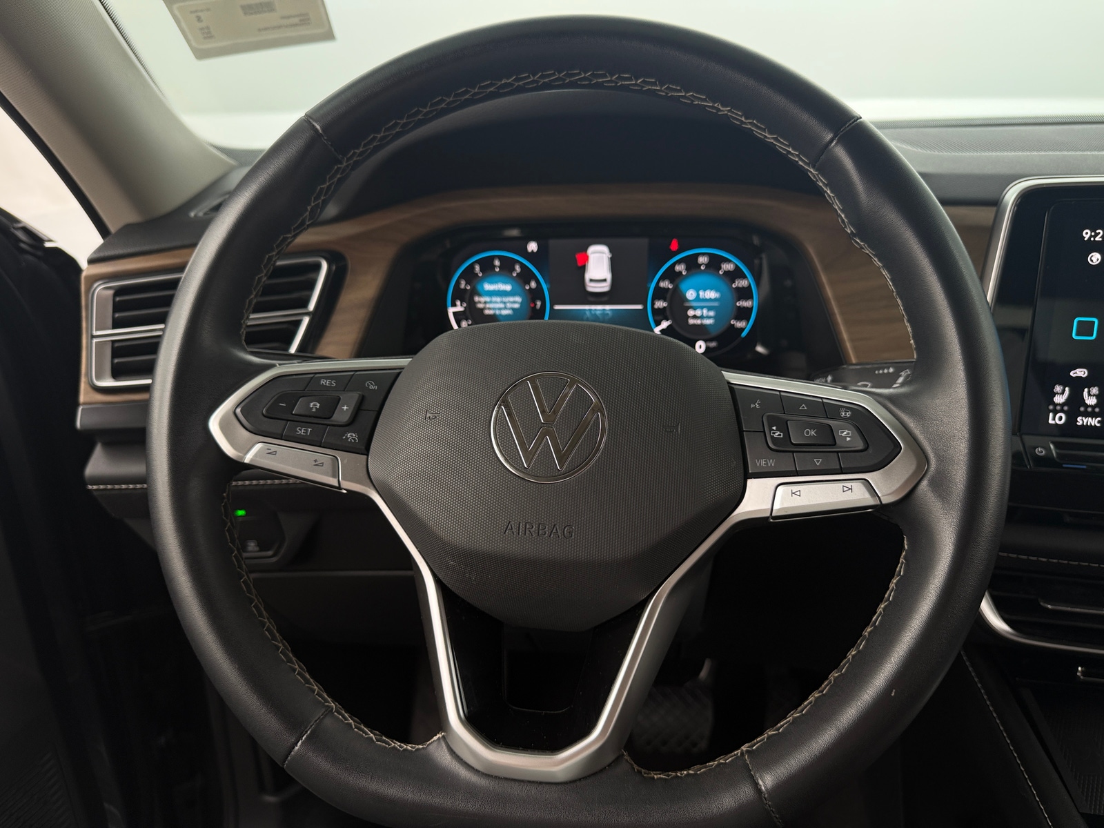 Thumbnail: 2024 Volkswagen Atlas - 4