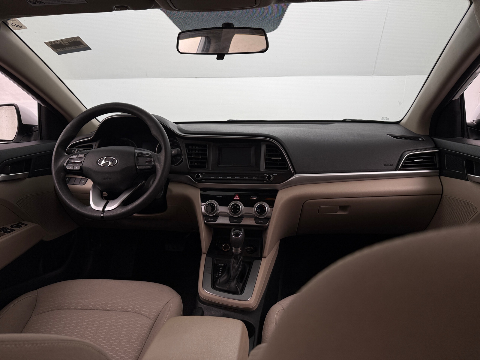 Thumbnail: 2019 Hyundai Elantra - 3