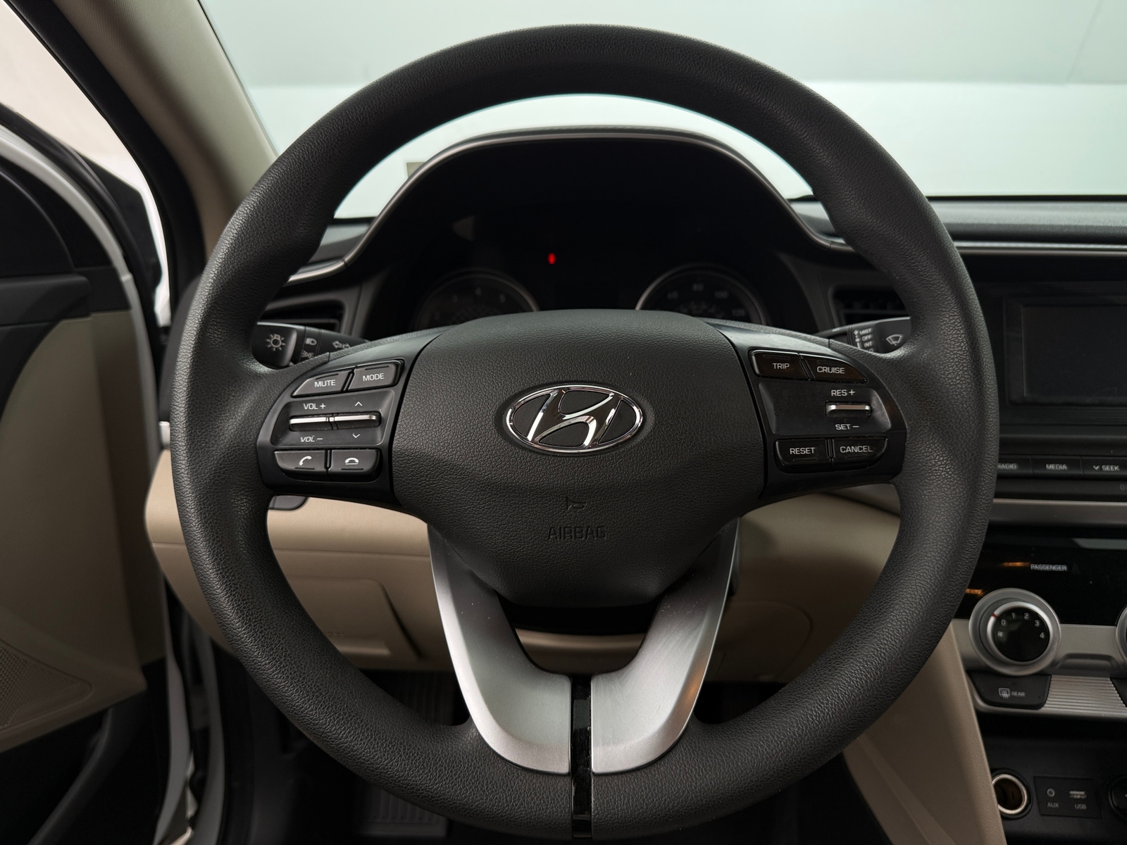 Thumbnail: 2019 Hyundai Elantra - 5