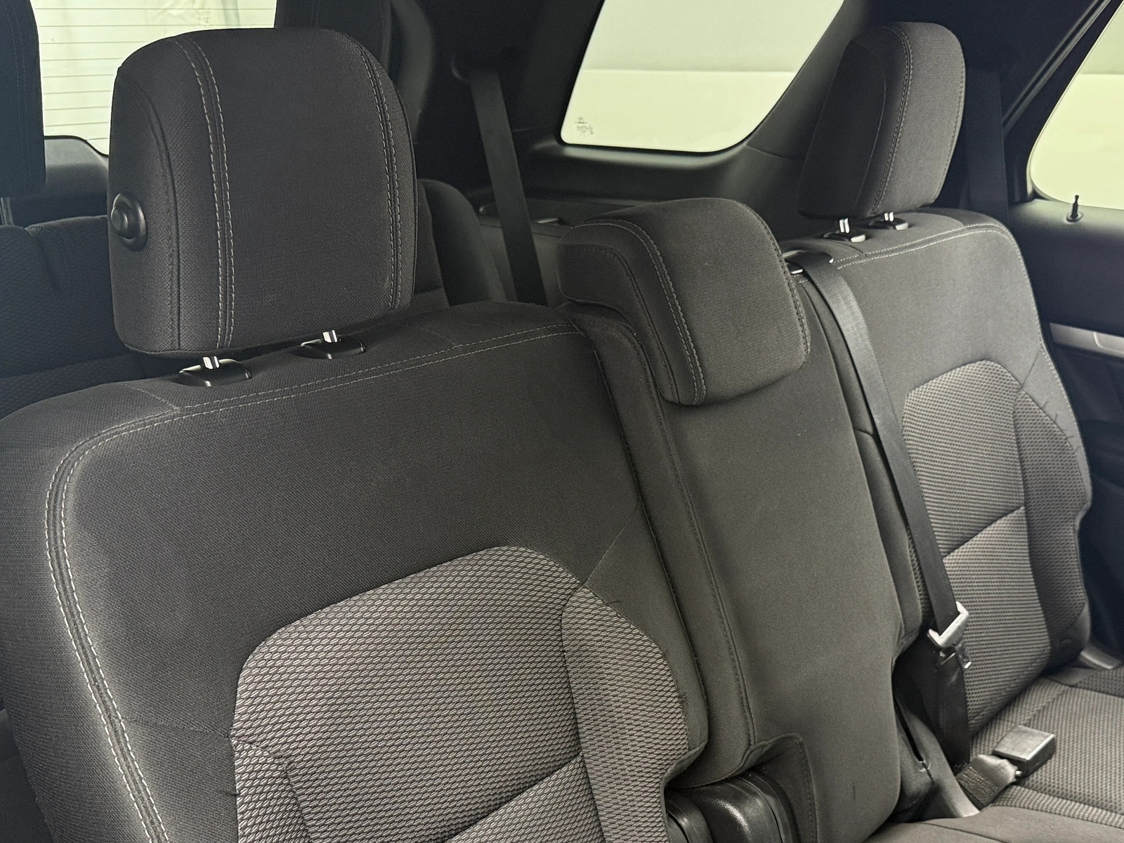 Thumbnail: 2016 Ford Explorer - 6