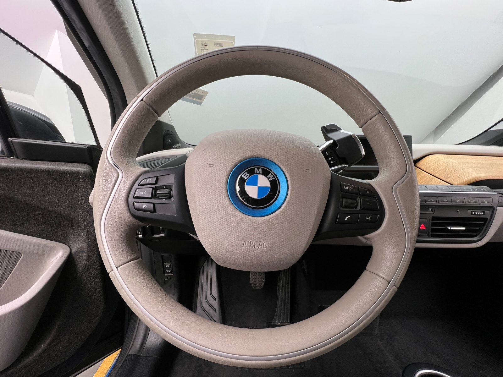 Thumbnail: 2016 BMW i3 - 5