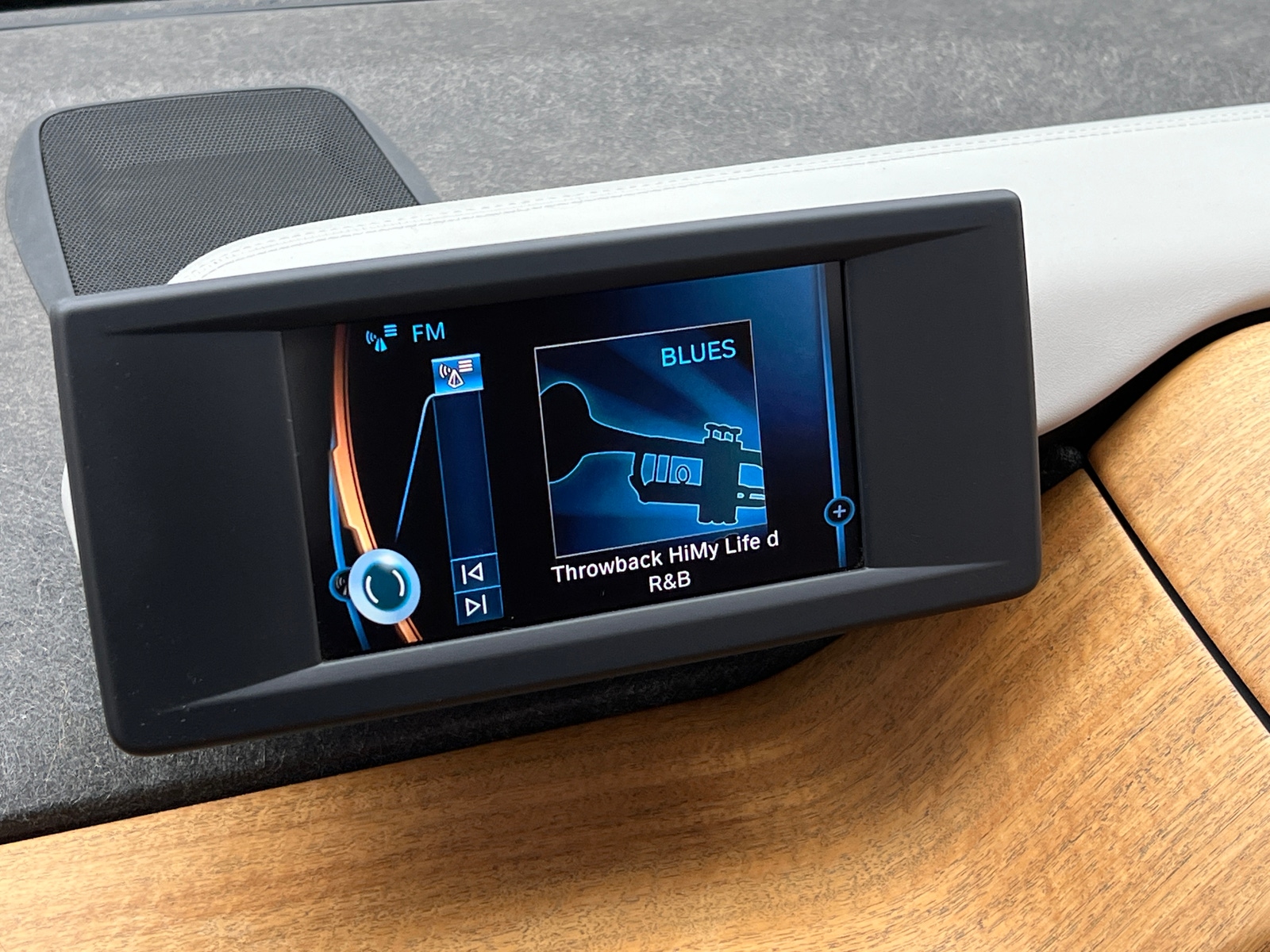 Thumbnail: 2016 BMW i3 - 4