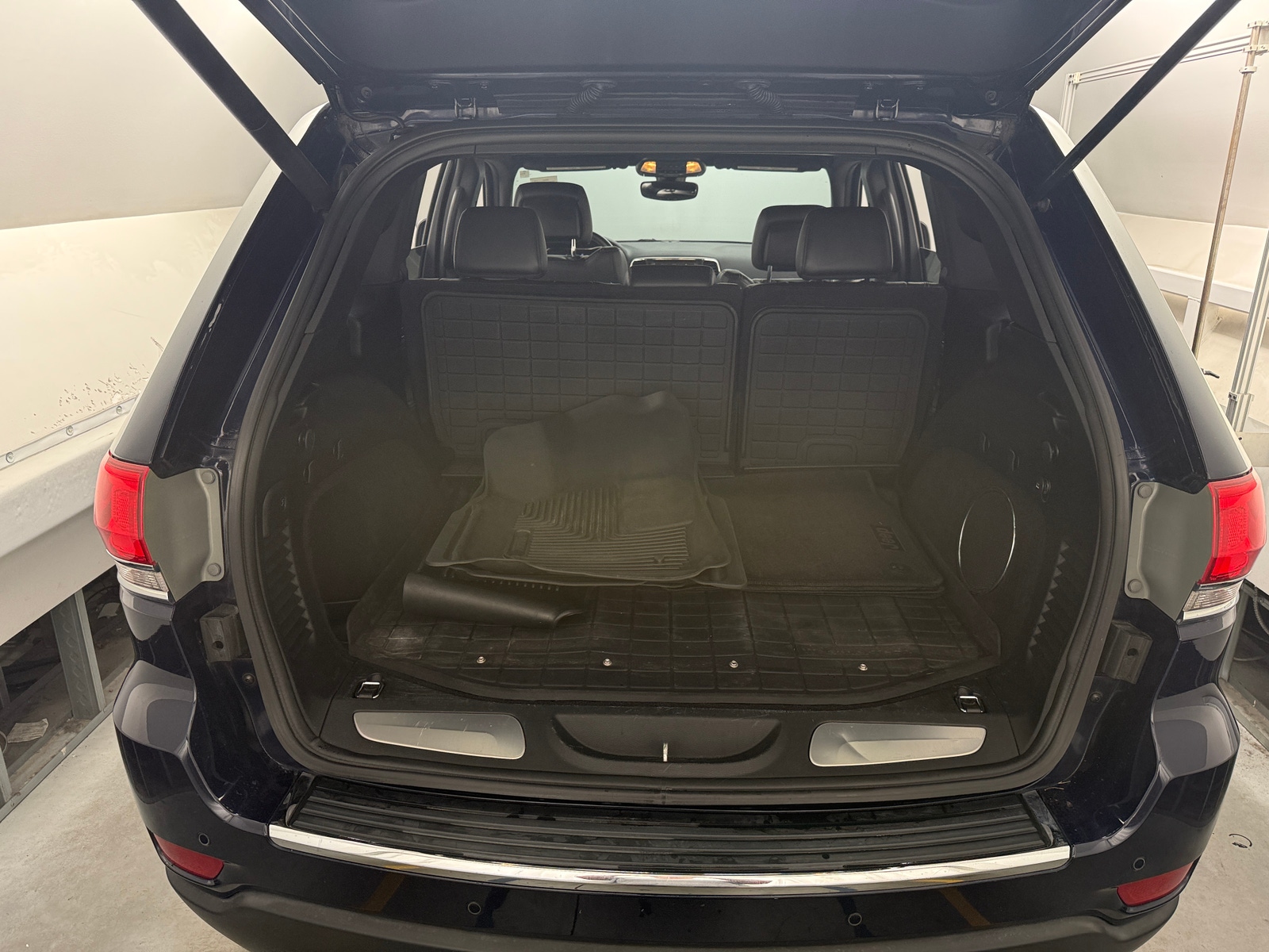 Thumbnail: 2017 Jeep Grand Cherokee - 6