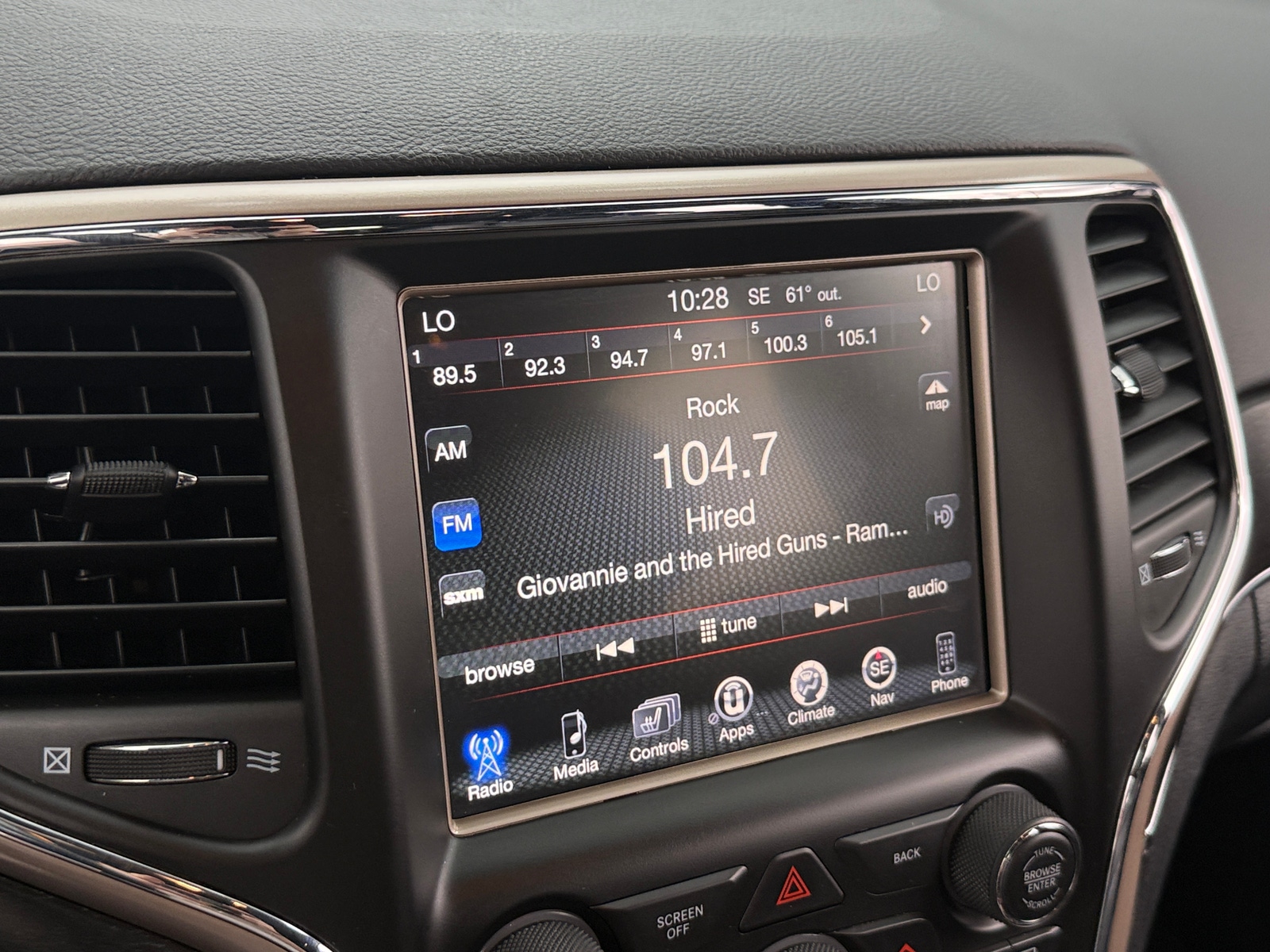 Thumbnail: 2017 Jeep Grand Cherokee - 3