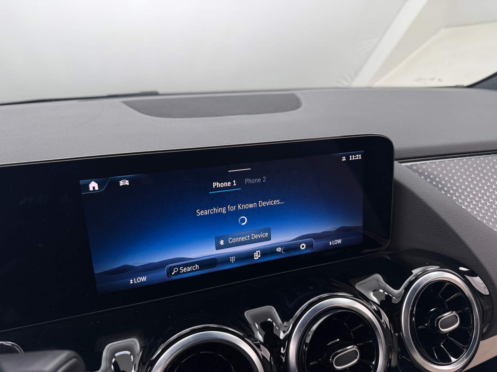 Thumbnail: 2025 Mercedes-Benz GLA - 3