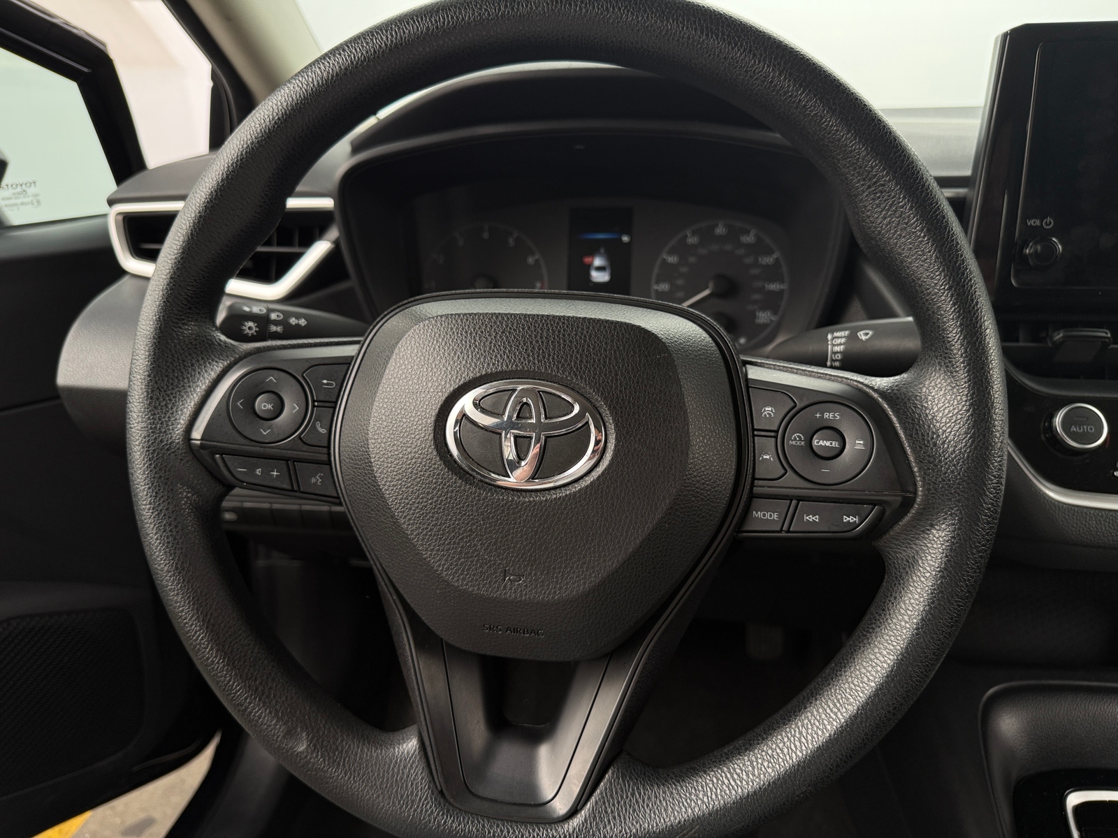 Thumbnail: 2023 Toyota Corolla - 5