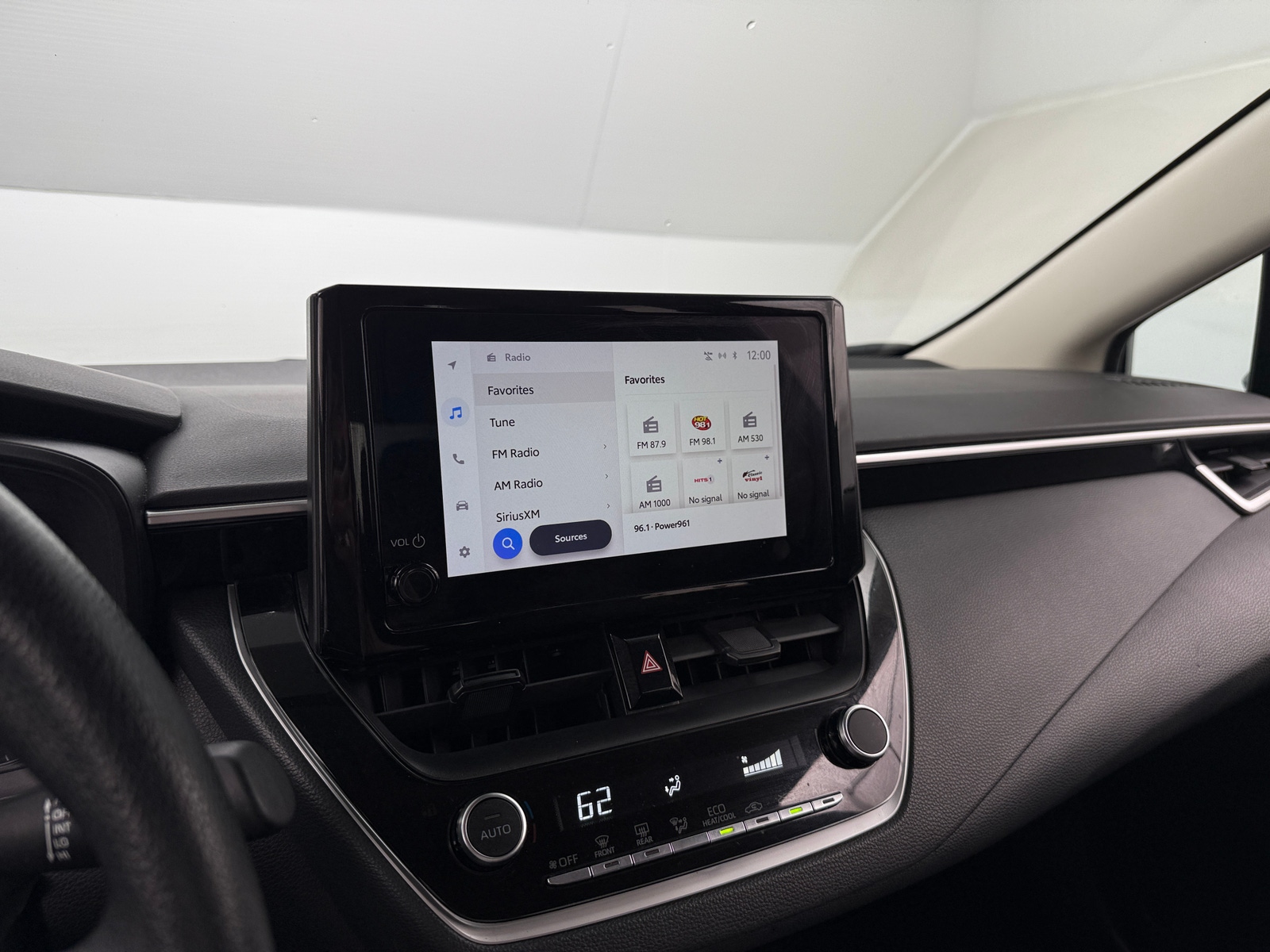 Thumbnail: 2023 Toyota Corolla - 4