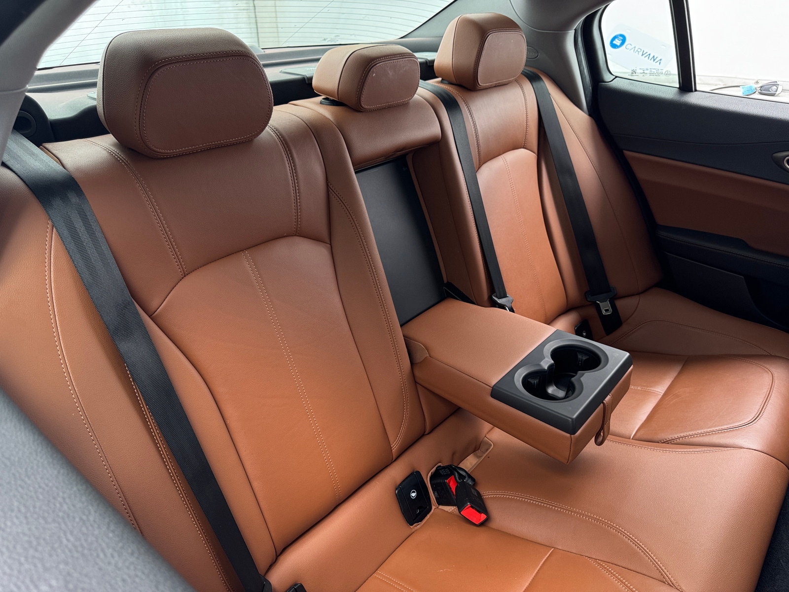 Thumbnail: 2021 Alfa Romeo Giulia - 5