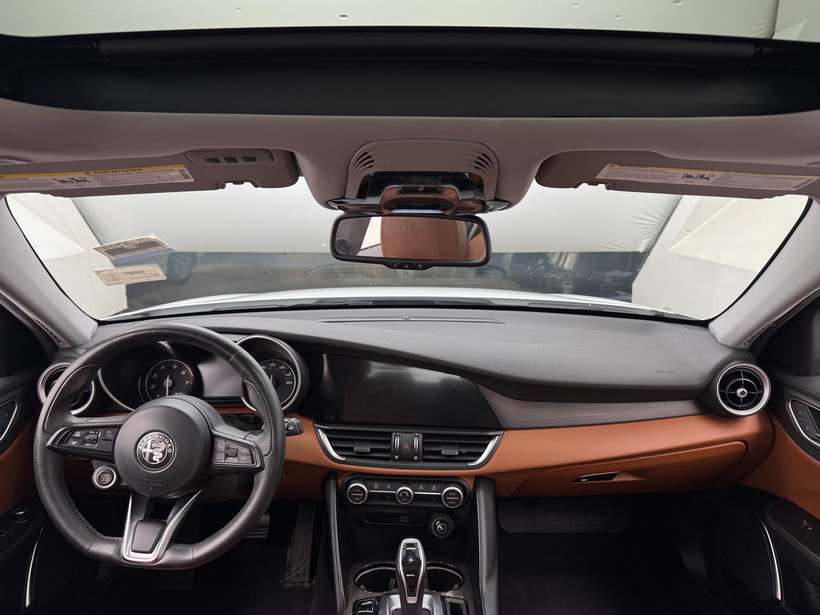 Thumbnail: 2021 Alfa Romeo Giulia - 2