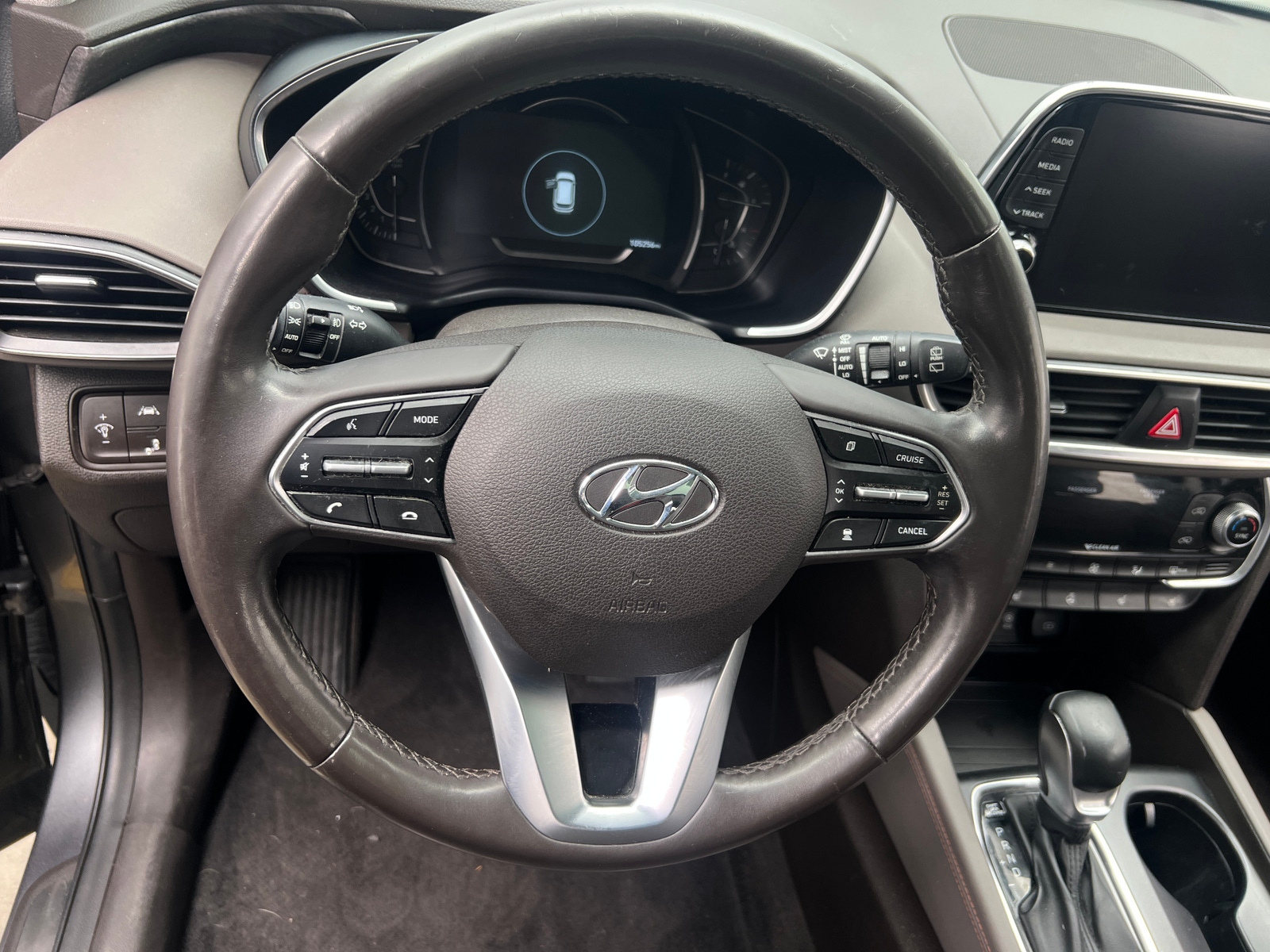 Thumbnail: 2019 Hyundai Santa Fe - 4