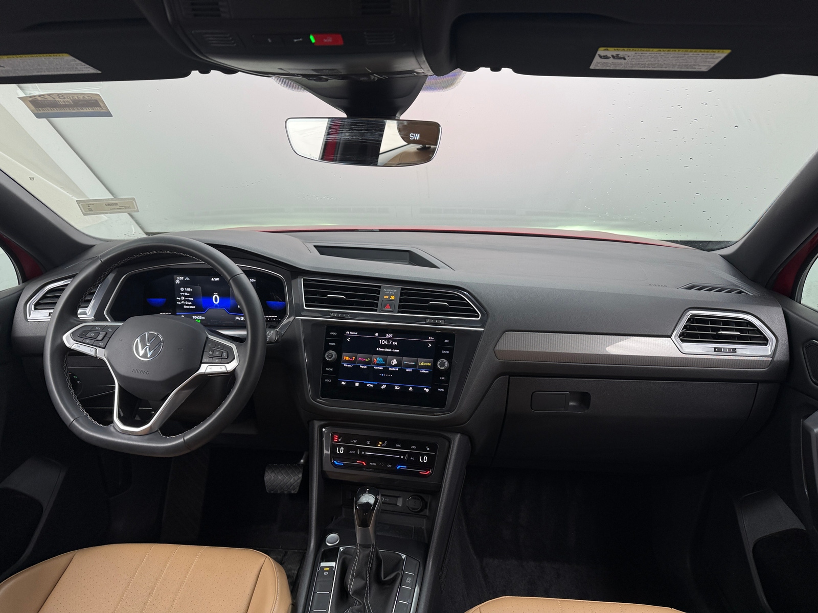 Thumbnail: 2022 Volkswagen Tiguan - 2