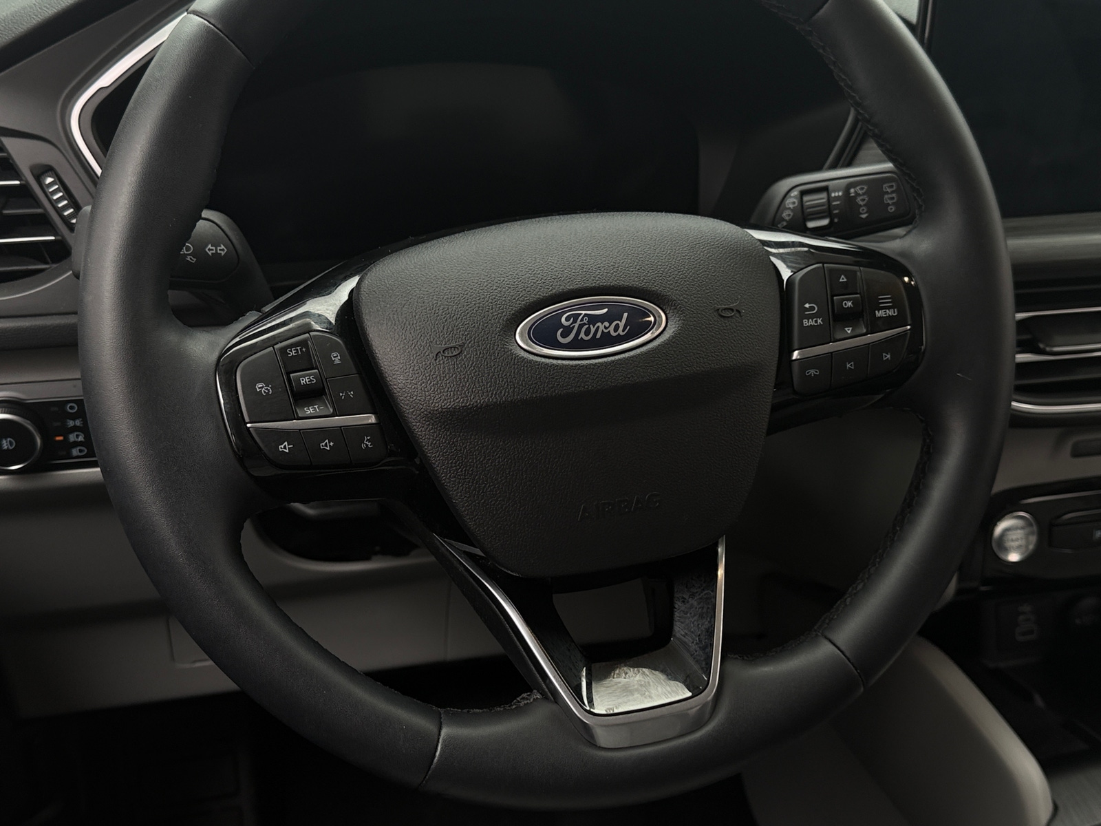 Thumbnail: 2025 Ford Escape - 4