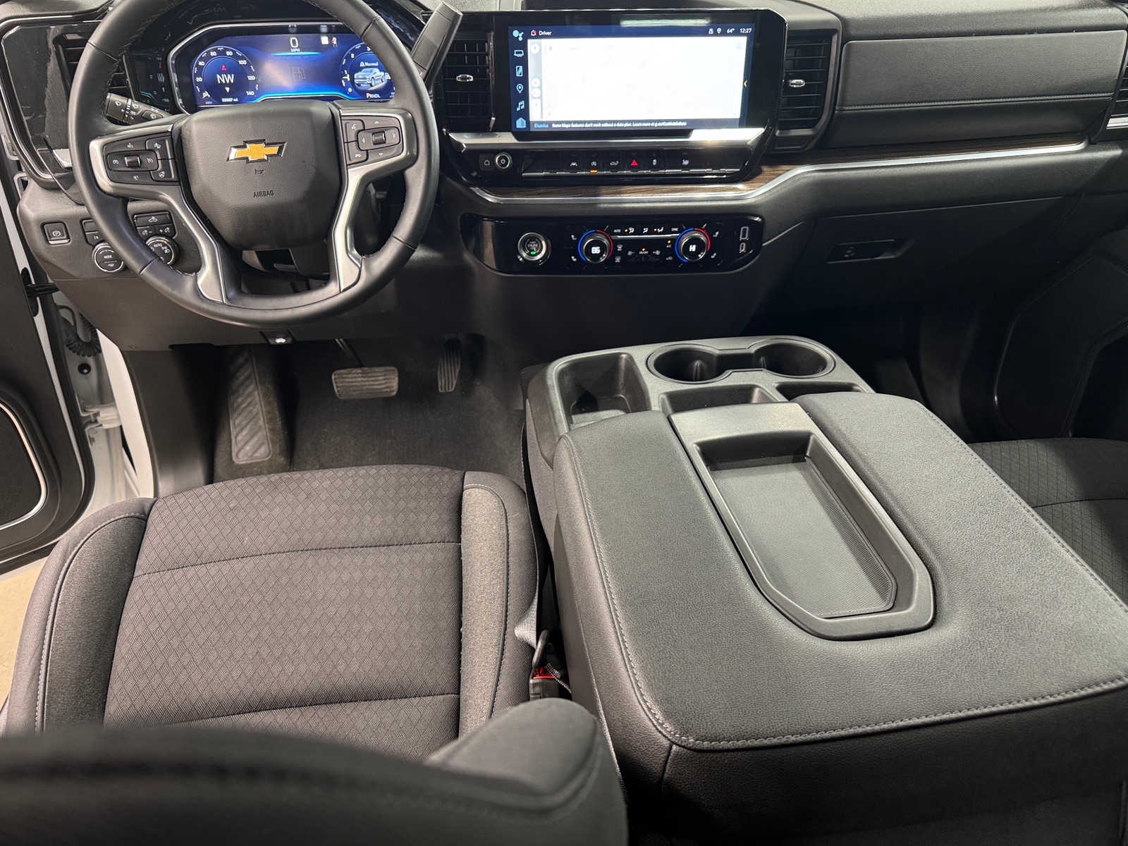 Thumbnail: 2023 Chevrolet Silverado 1500 - 3